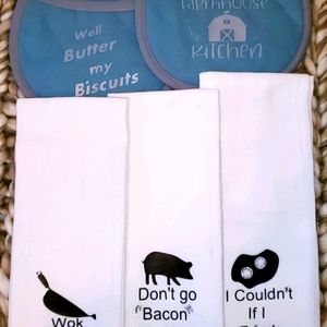 Farmhouse Potholders with flour sack towels